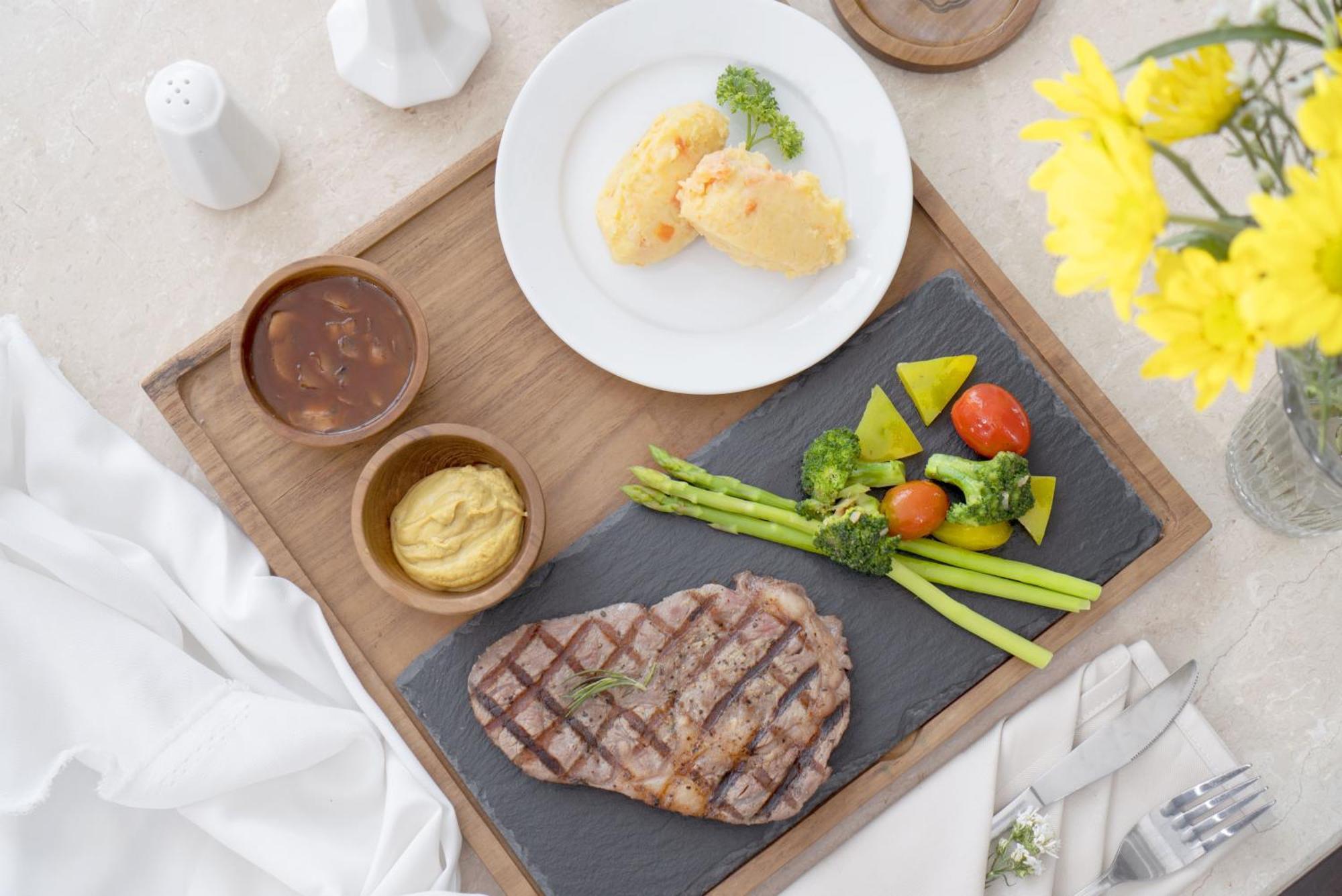 Mahalaya The Legacy Hotel Solo Εξωτερικό φωτογραφία